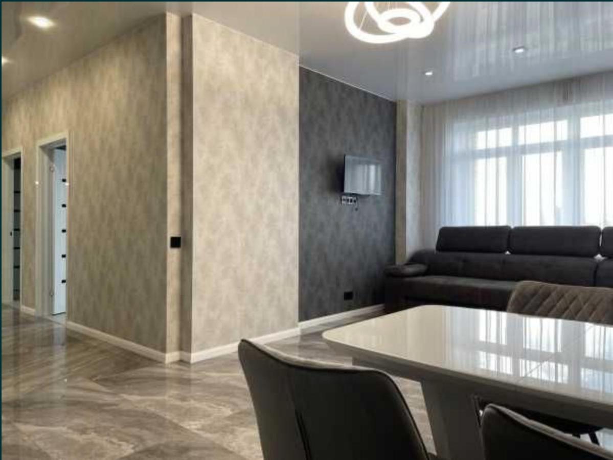 Lux 1-Bedroom Most City Center Area Dnipro Dış mekan fotoğraf